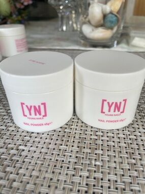[YN] brand new Young Nails acrylic powders.
